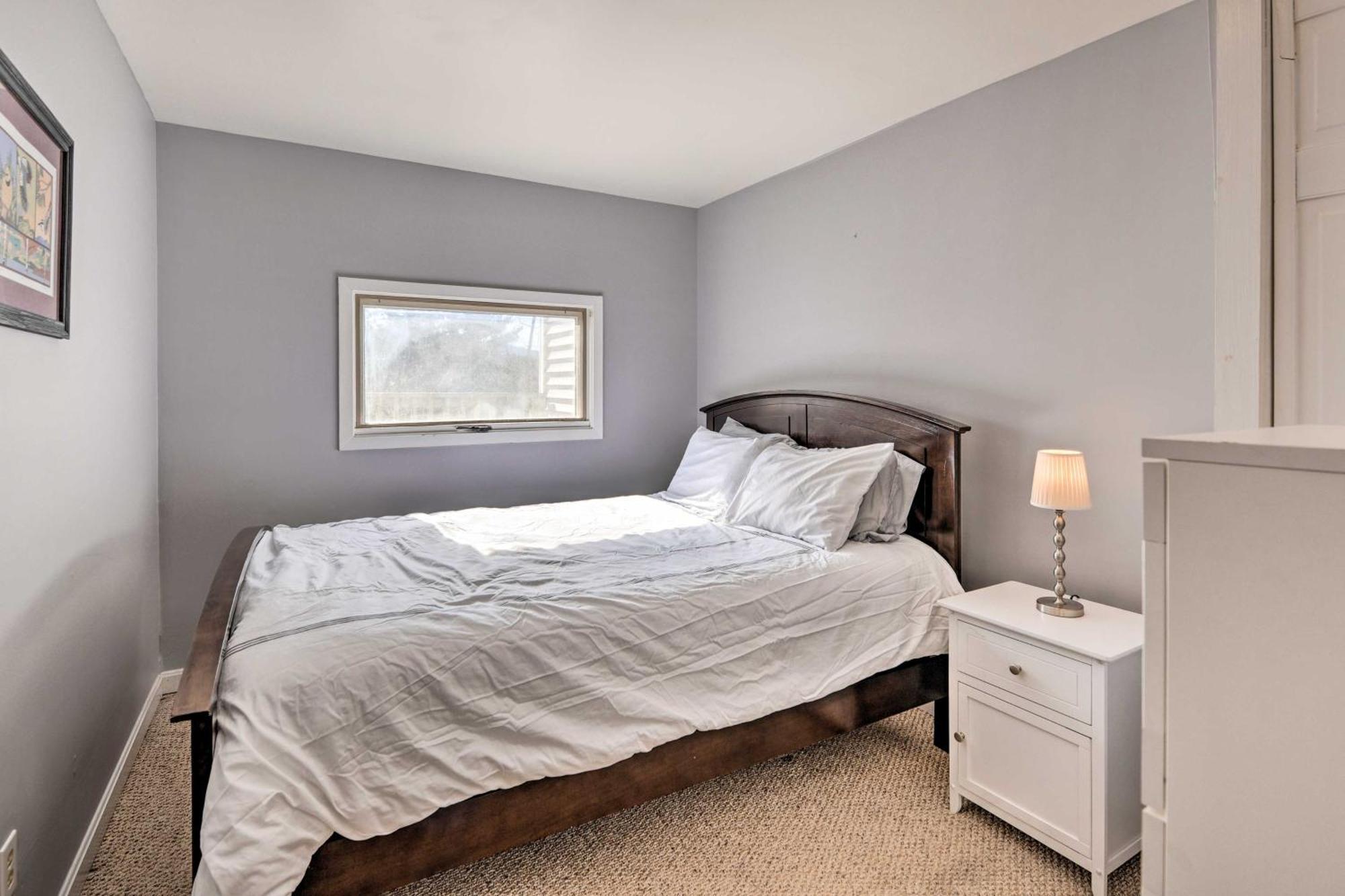 Mountain Condo With Views Near Hiking And Biking! Stowe Kültér fotó
