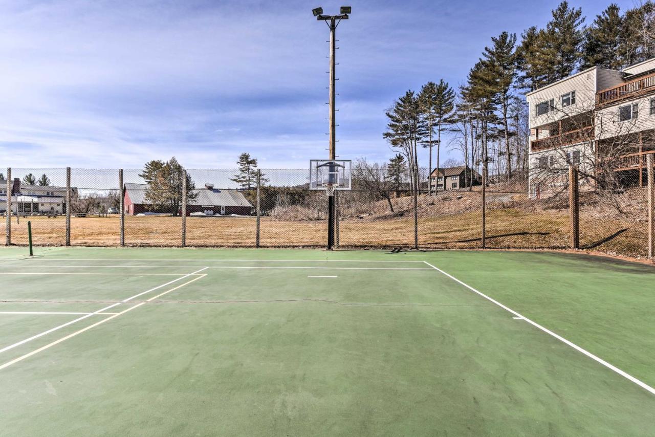 Mountain Condo With Views Near Hiking And Biking! Stowe Kültér fotó