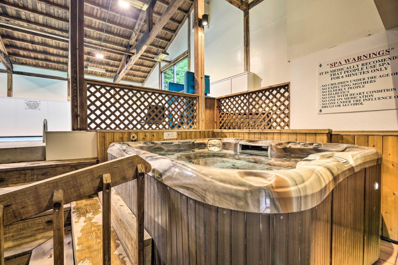Mountain Condo With Views Near Hiking And Biking! Stowe Kültér fotó